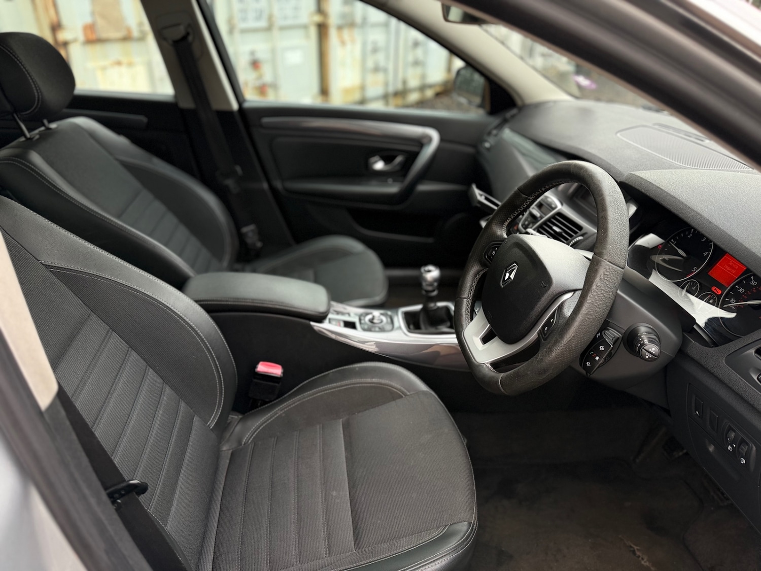 Used Renault Laguna 2010 for sale - 77461400: Photo 12