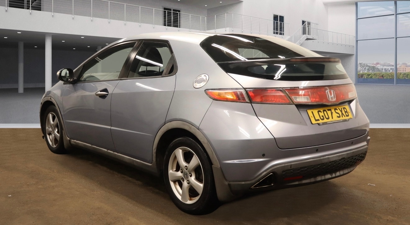 Used Honda Civic 2007 for sale - 77807604: Photo 3