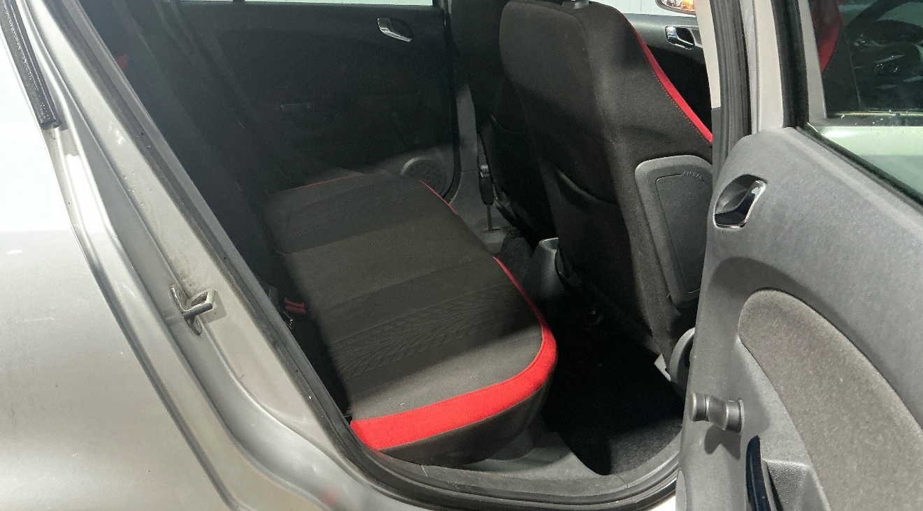 Used Vauxhall Corsa 2011 for sale - 77311324: Photo 7