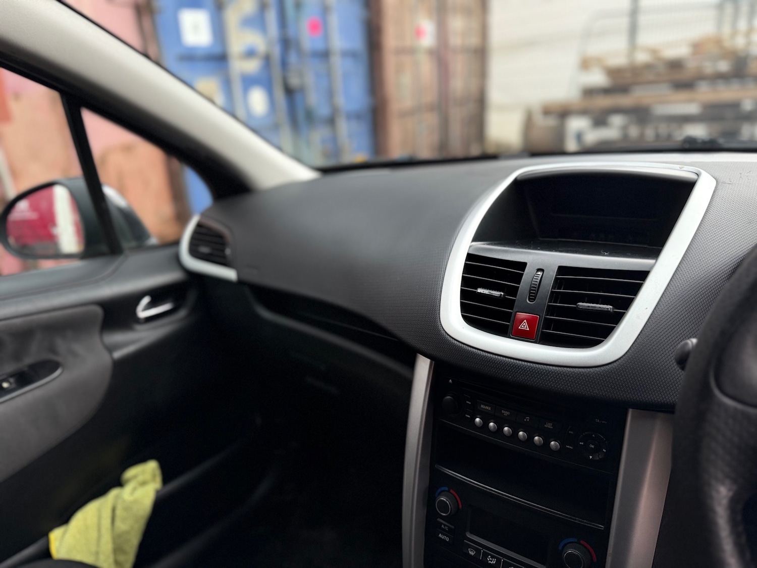 Used Peugeot 207 2010 for sale - 78007914: Photo 12