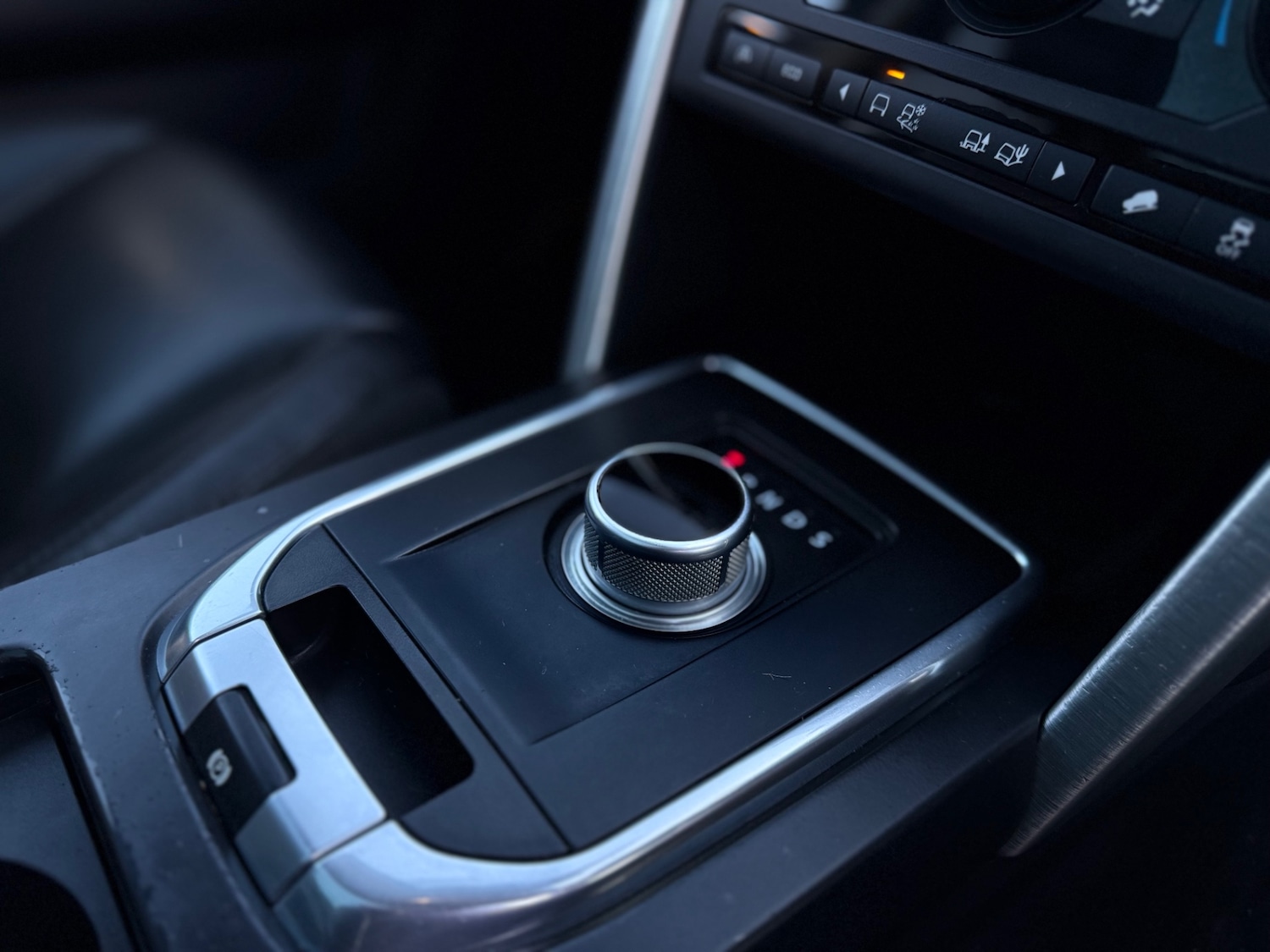 Used Land Rover Discovery 2016 for sale - 77220485: Photo 19