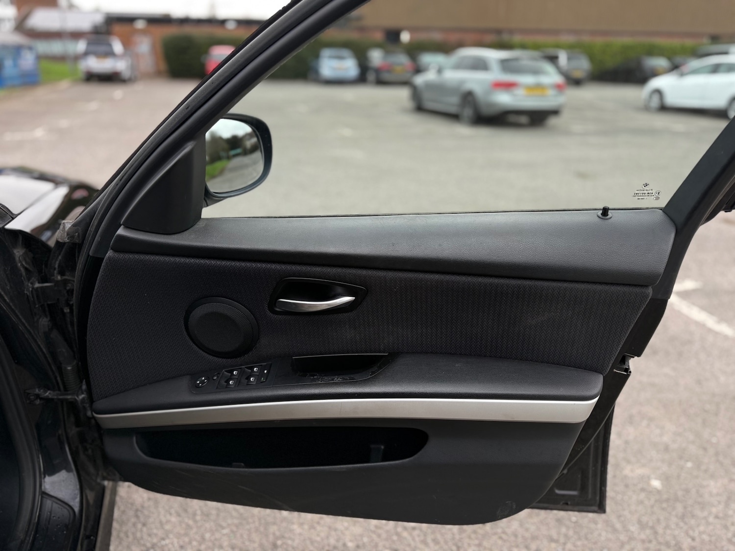 Used BMW 3 Series 2010 for sale - 77641630: Photo 13