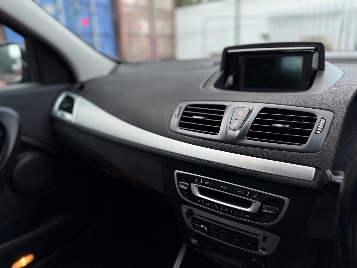 Used Renault Megane 2014 for sale - 77311307: Photo 17