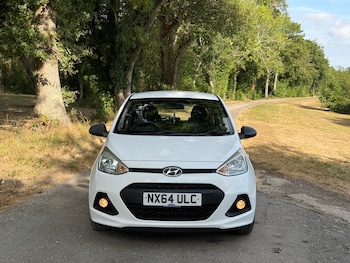 Used Hyundai i10 2014 for sale - 79480202: Photo