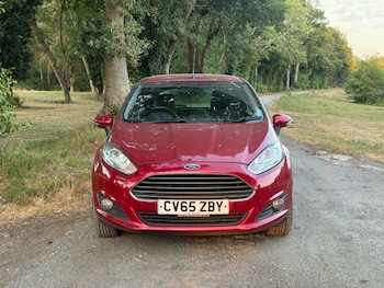 Used Ford Fiesta 2015 for sale - 79349641: Photo