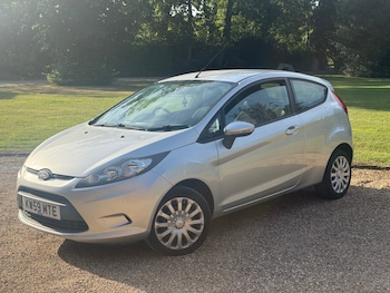 Used Ford Fiesta 2010 for sale - 79130841: Photo