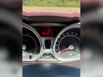 Used Ford Fiesta 2010 for sale - 79342108: Photo
