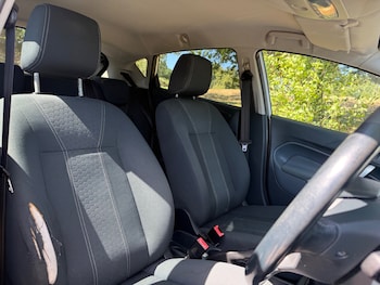Used Ford Fiesta 2010 for sale - 79341970: Photo