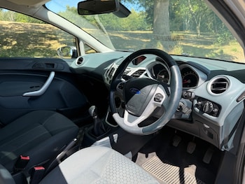 Used Ford Fiesta 2010 for sale - 79341970: Photo