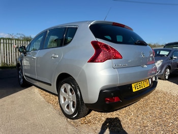 Used Peugeot 3008 2011 for sale - 78086034: Photo