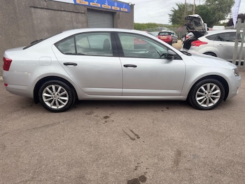 Used Skoda Octavia 2014 for sale - 79061595: Photo