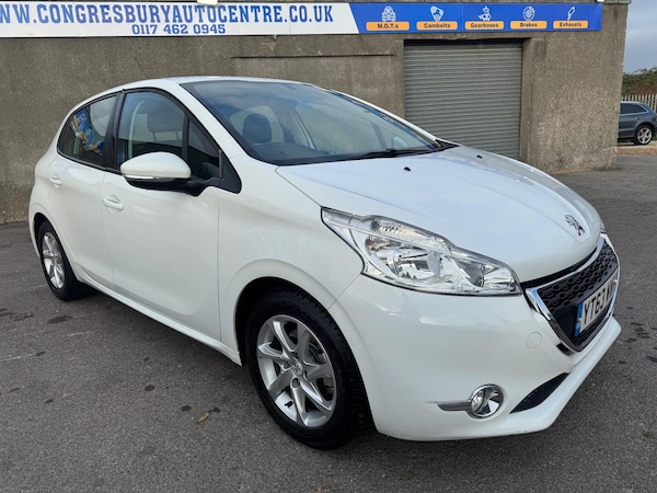 Used Peugeot 208 2013 for sale - 76247397: Photo 3