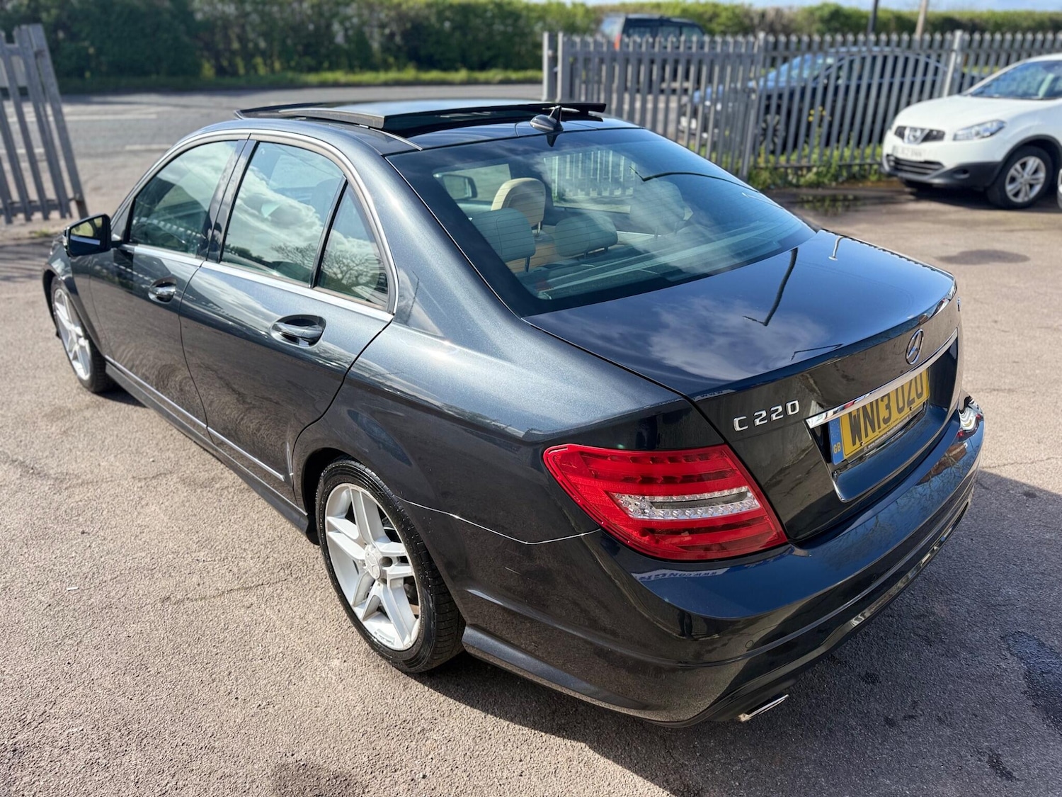 Used Mercedes-Benz C Class for sale - 78214957: Photo 4