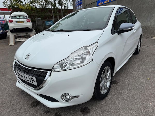 Used Peugeot 208 2013 for sale - 76239615: Photo 6