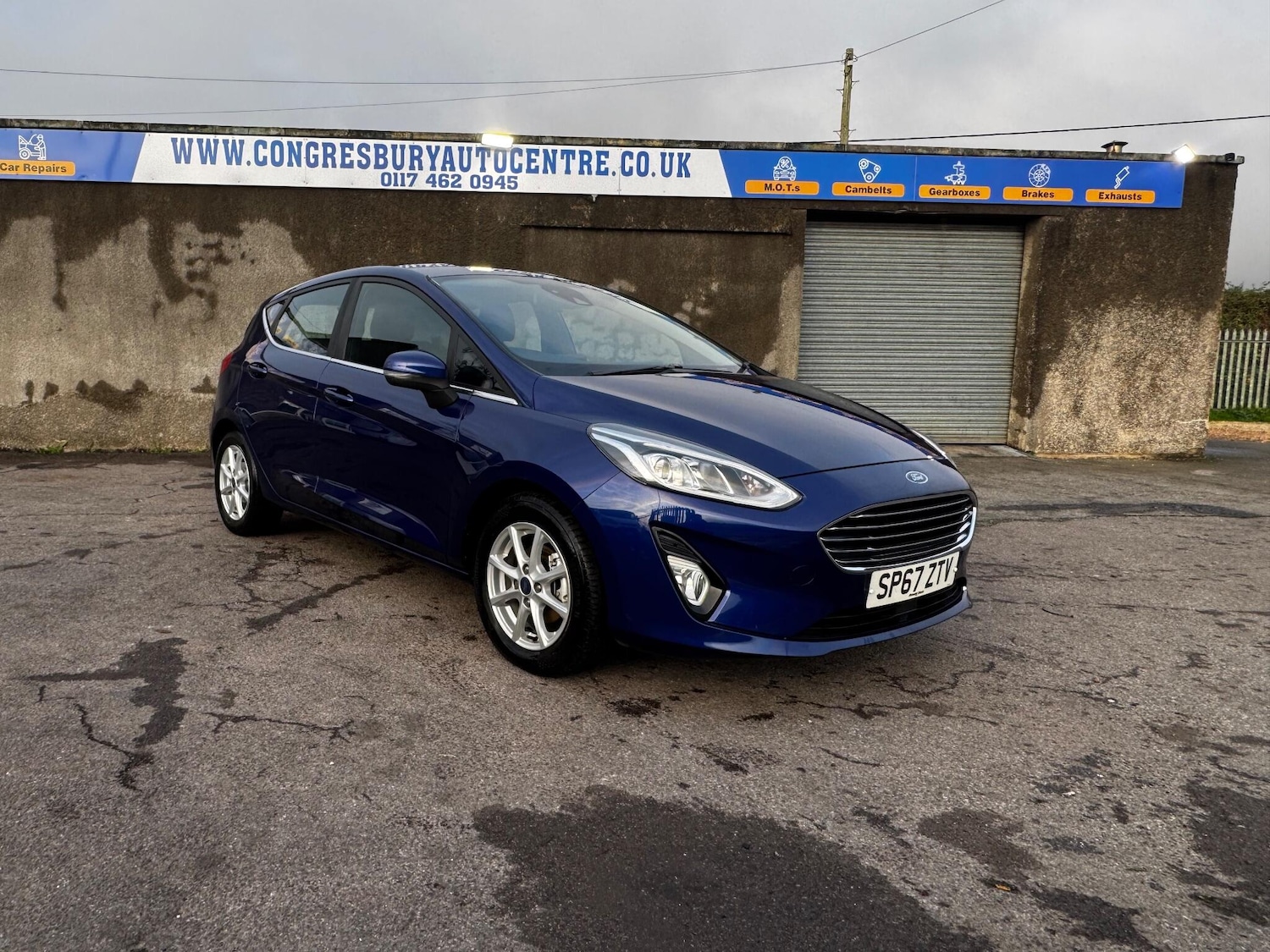 Used Ford Fiesta 2017 for sale - 76607996: Photo 1