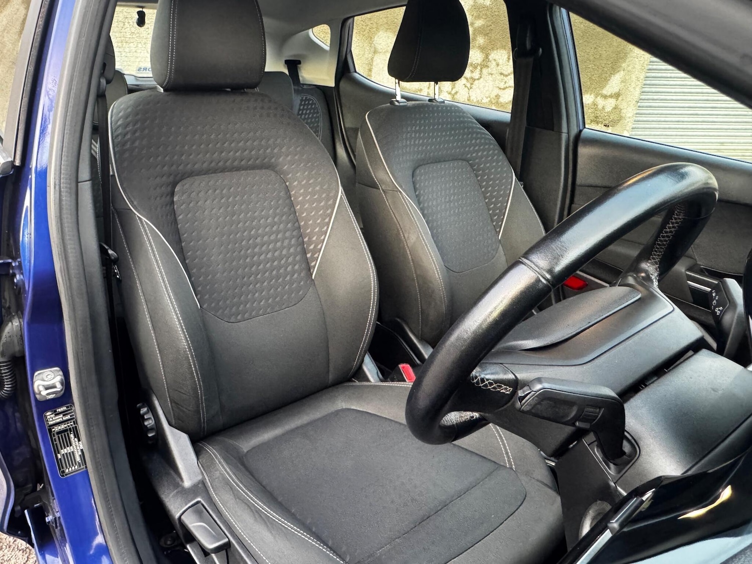 Used Ford Fiesta 2017 for sale - 76607996: Photo 10