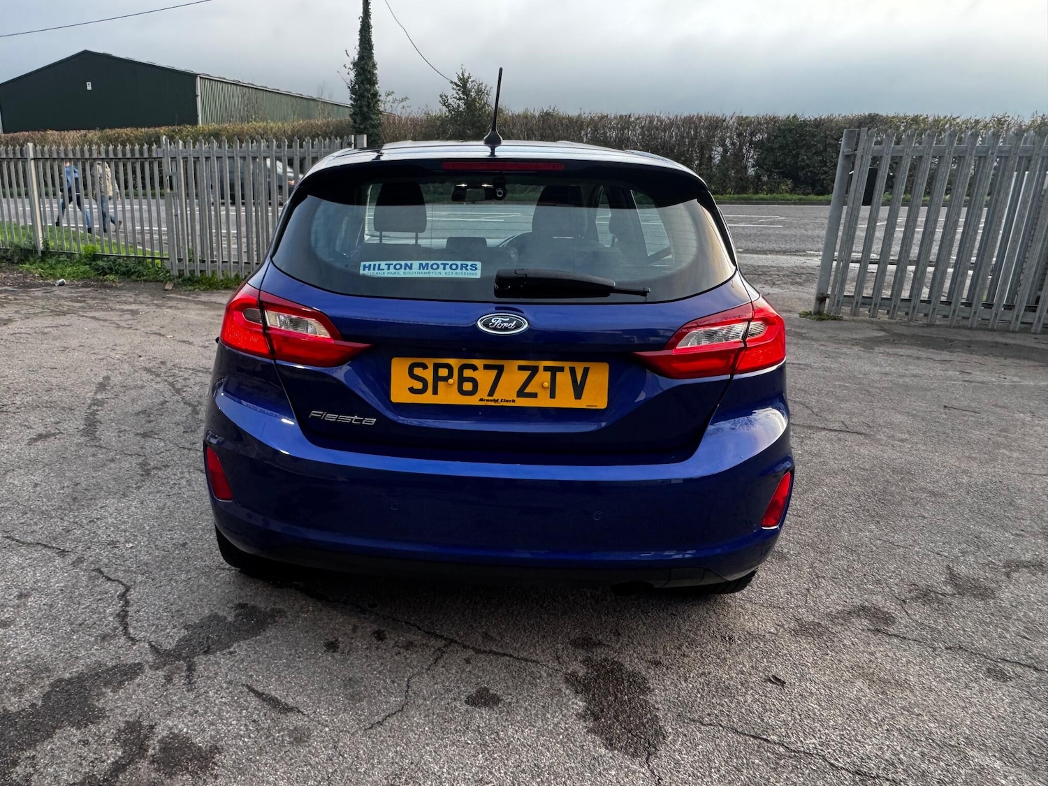 Used Ford Fiesta 2017 for sale - 76607996: Photo 6