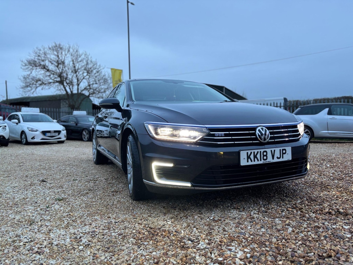 Used Volkswagen Passat 2018 for sale - 76913271: Photo 2