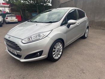 Used Ford Fiesta 2014 for sale - 75702423: Photo