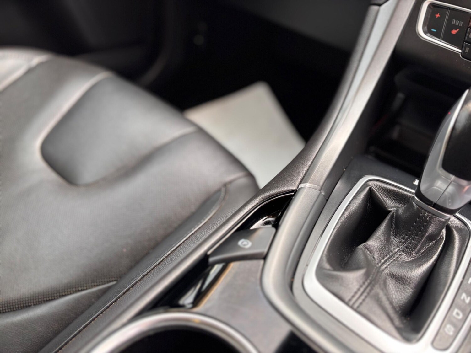 Used Ford Mondeo 2015 for sale - 78057819: Photo 11