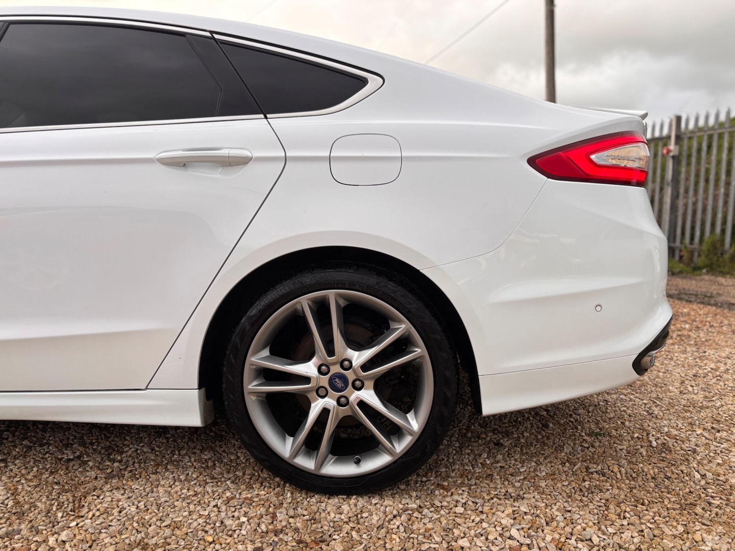 Used Ford Mondeo 2015 for sale - 78057819: Photo 26
