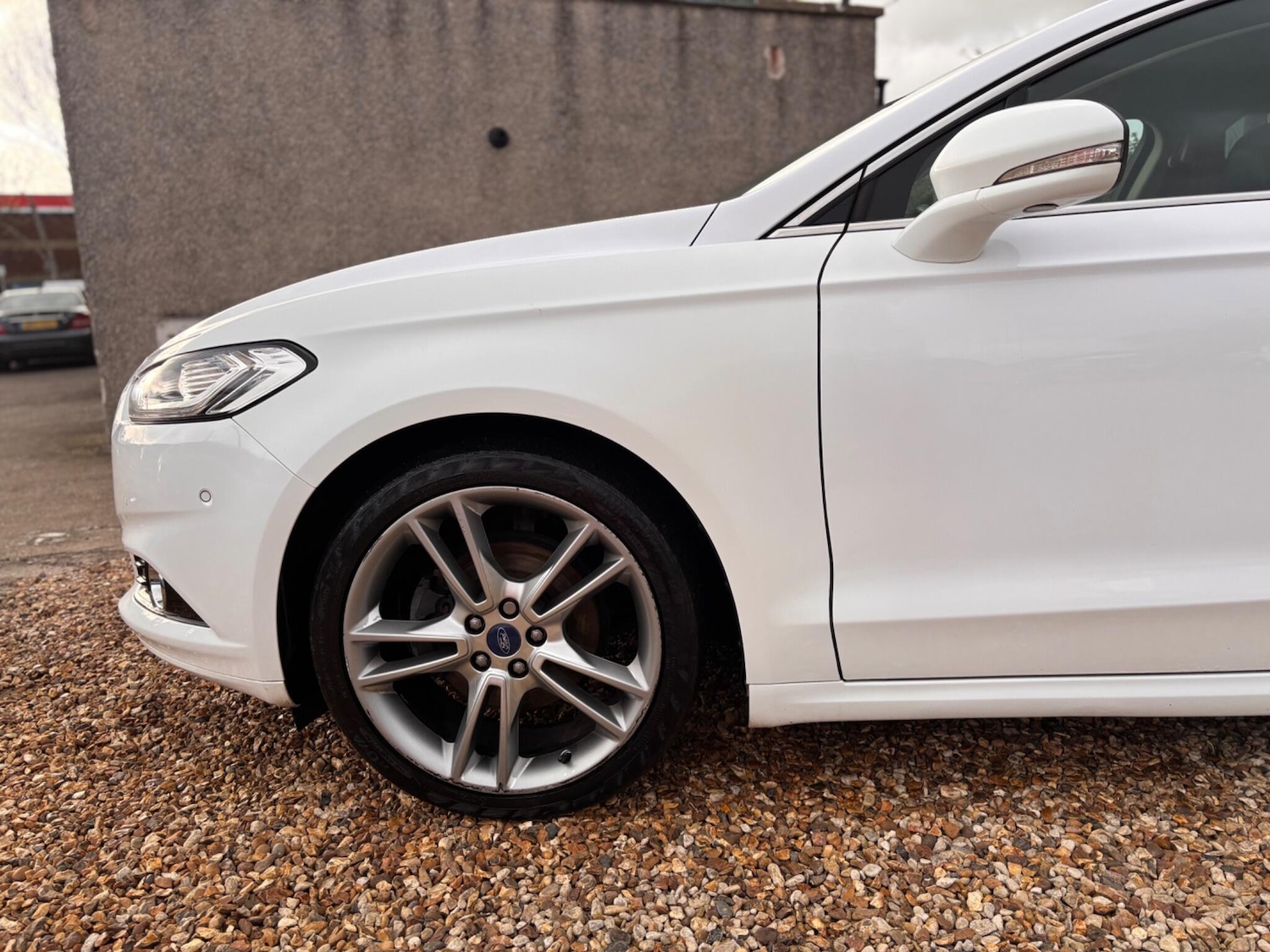 Used Ford Mondeo 2015 for sale - 78057819: Photo 27