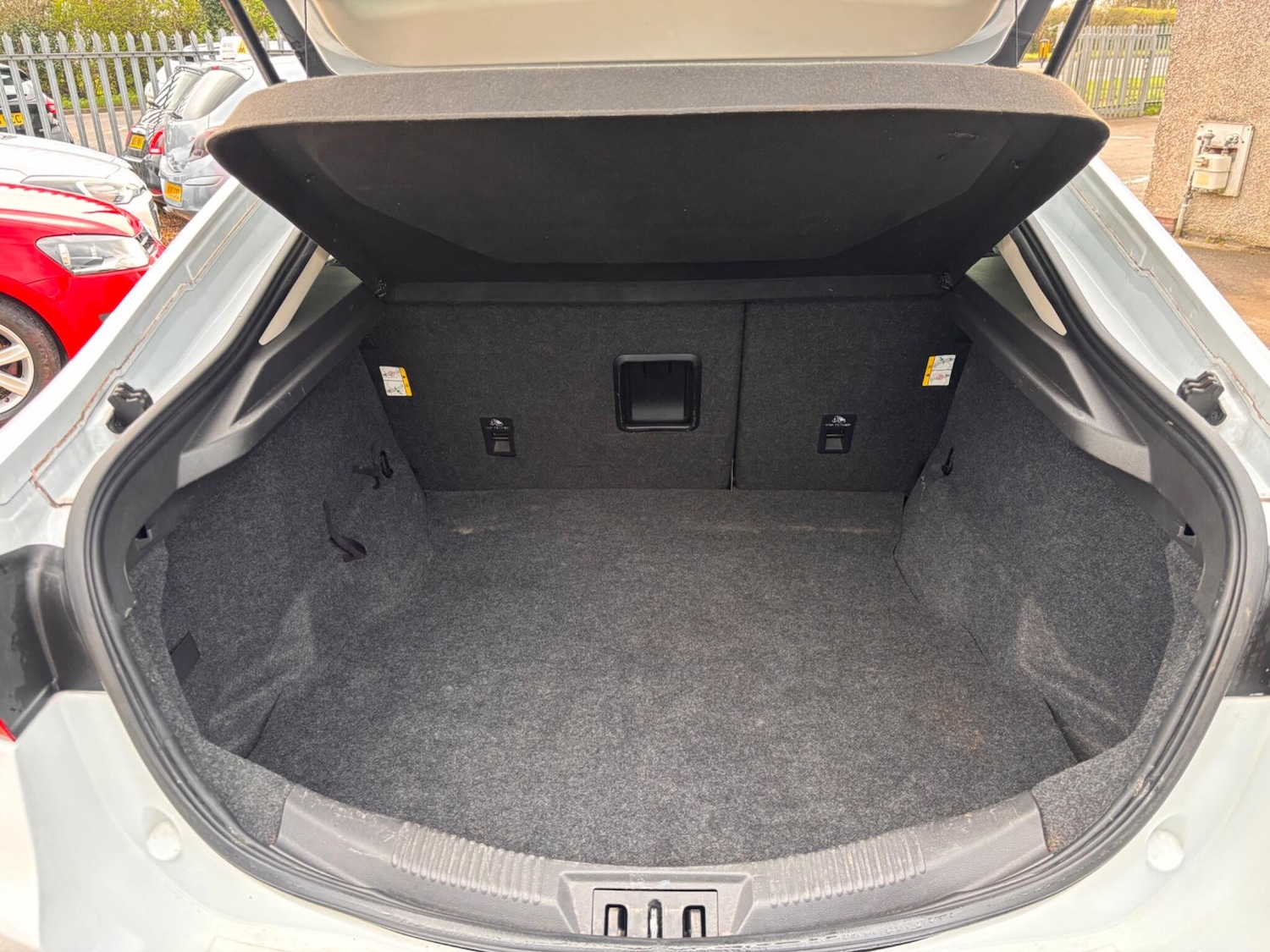 Used Ford Mondeo 2015 for sale - 78057819: Photo 32