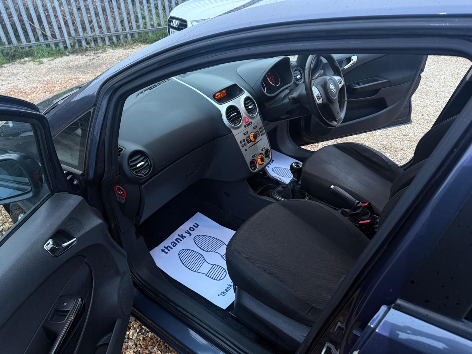 Used Vauxhall Corsa 2009 for sale - 77193196: Photo 16