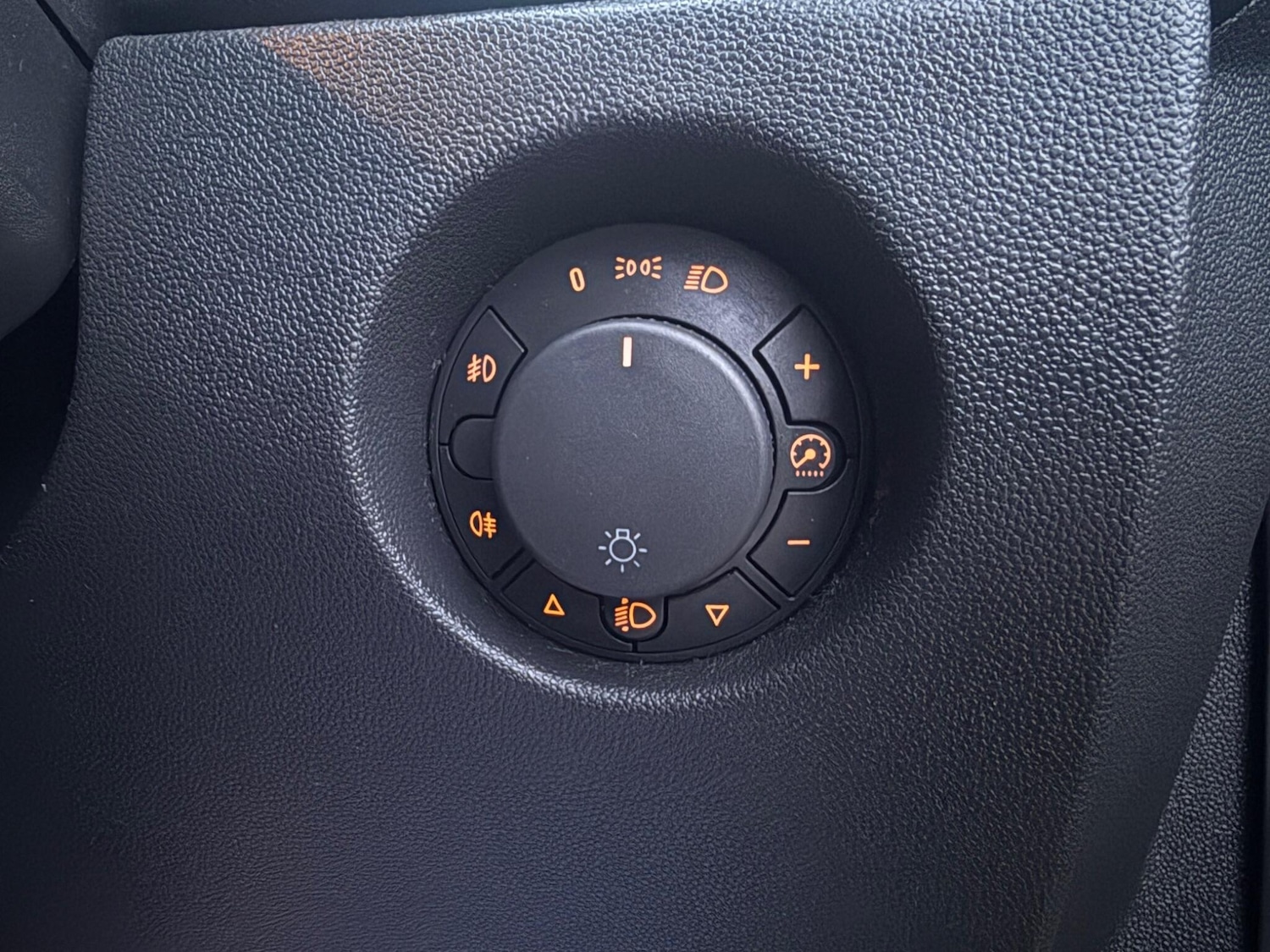 Used Vauxhall Corsa 2009 for sale - 77193196: Photo 17