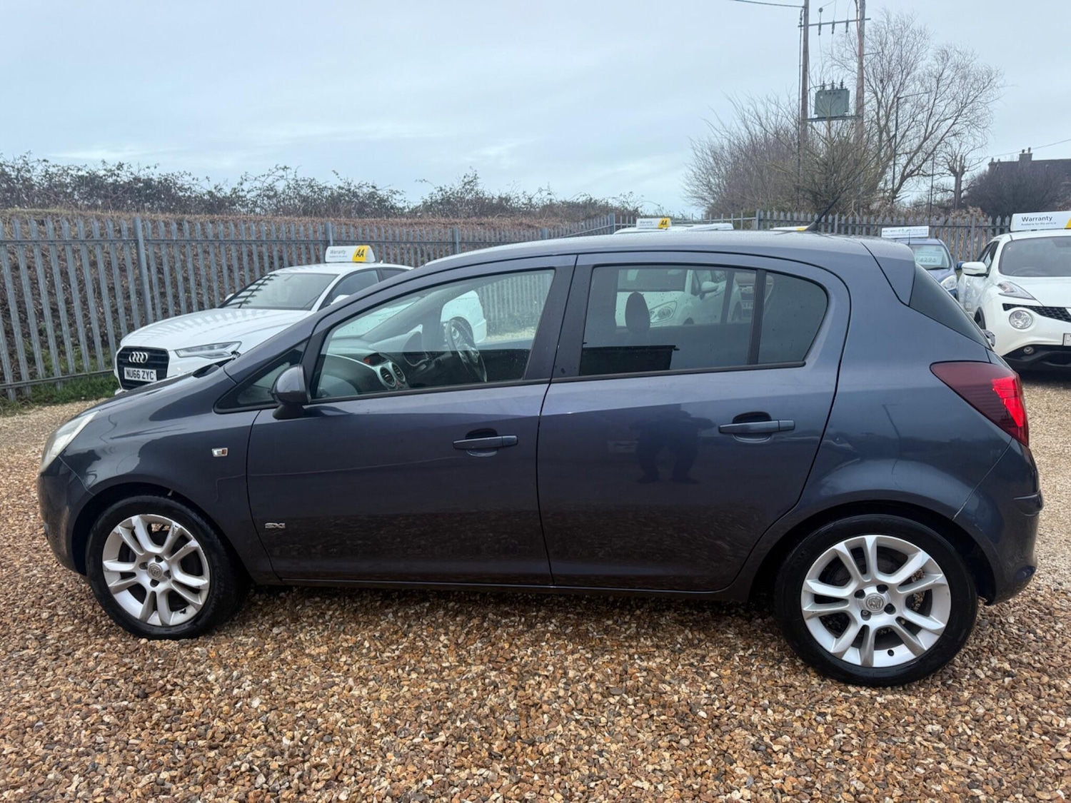 Used Vauxhall Corsa 2009 for sale - 77193196: Photo 7