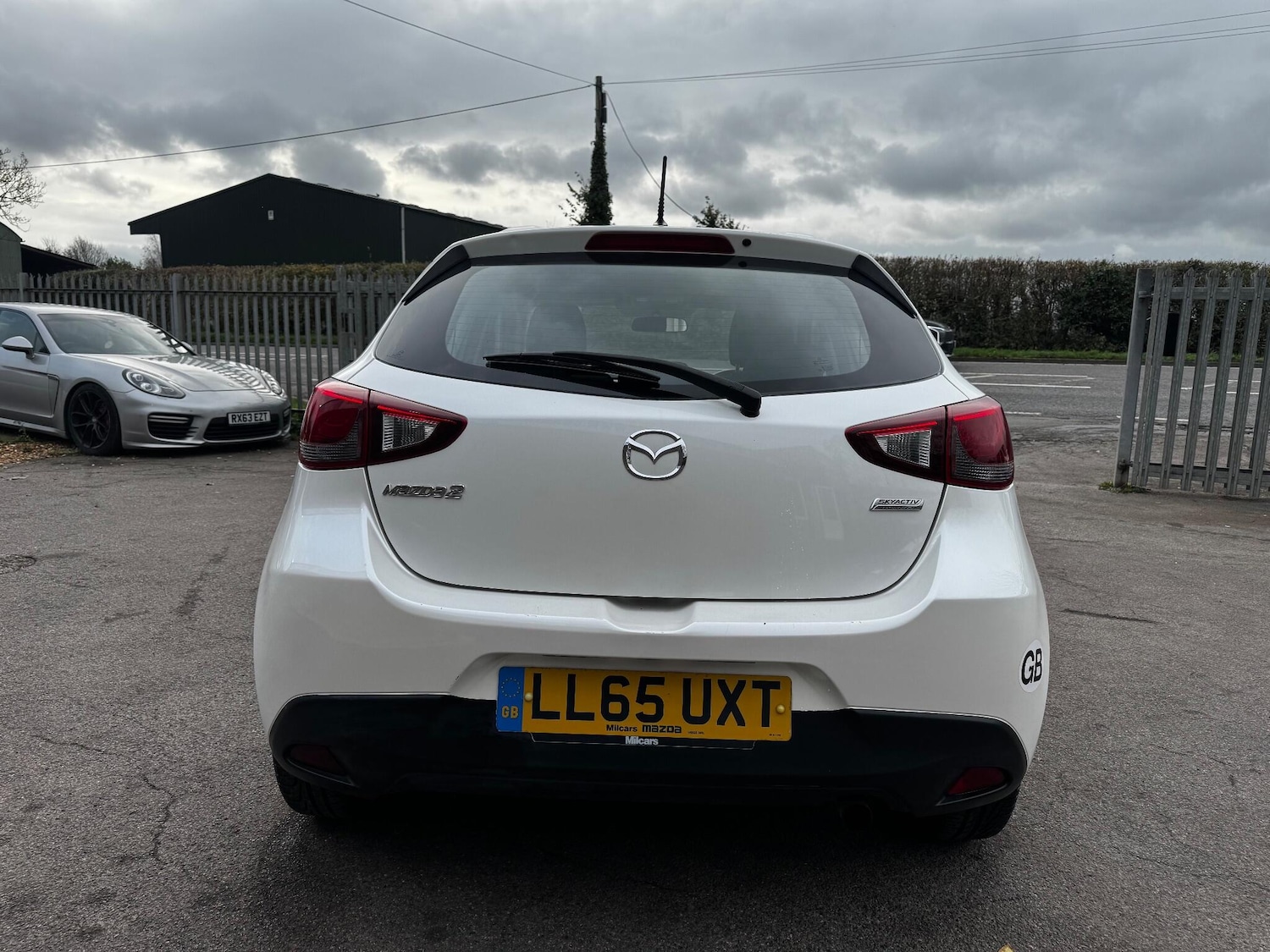 Used Mazda Mazda2 2016 for sale - 76498646: Photo 8