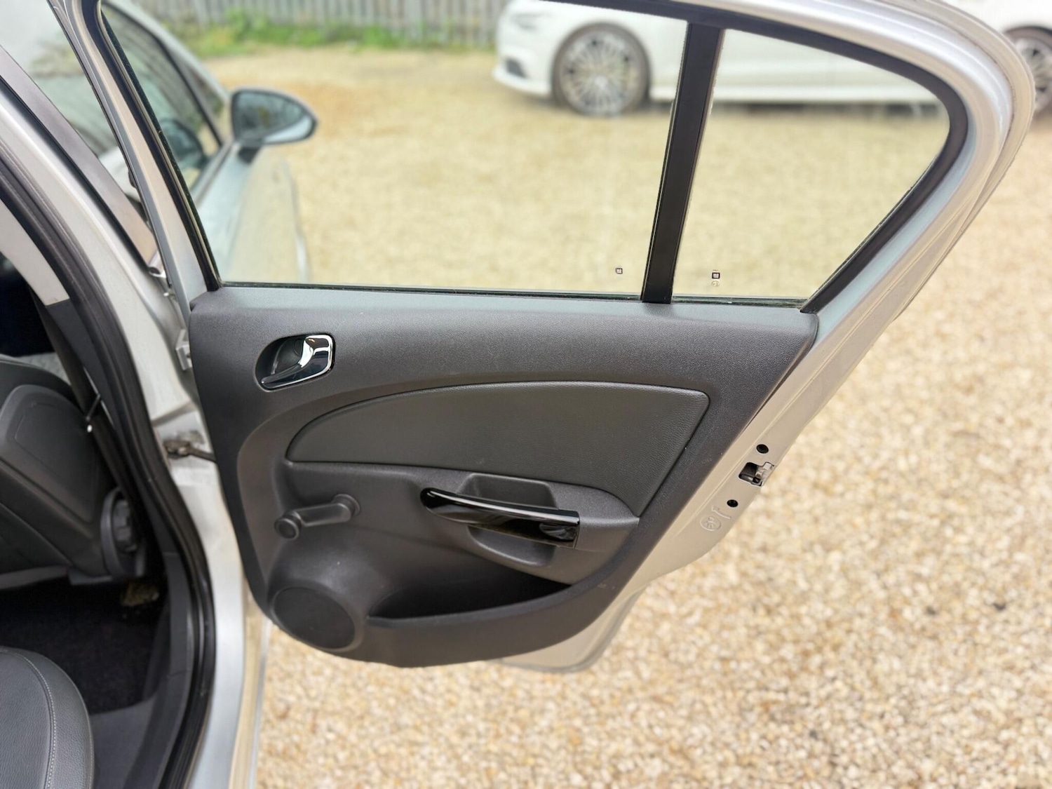 Used Vauxhall Corsa 2015 for sale - 77067117: Photo 11