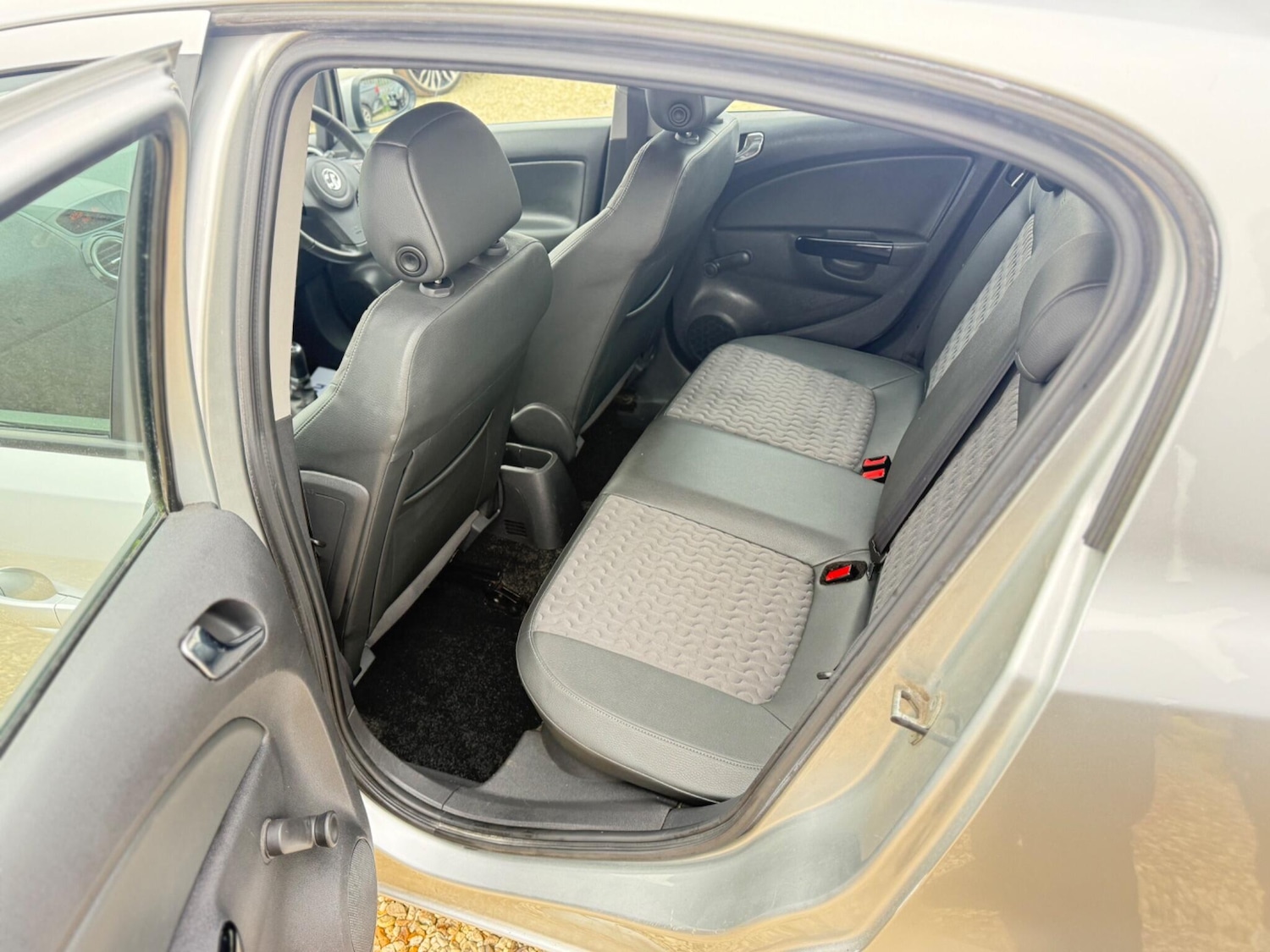 Used Vauxhall Corsa 2015 for sale - 77067117: Photo 14