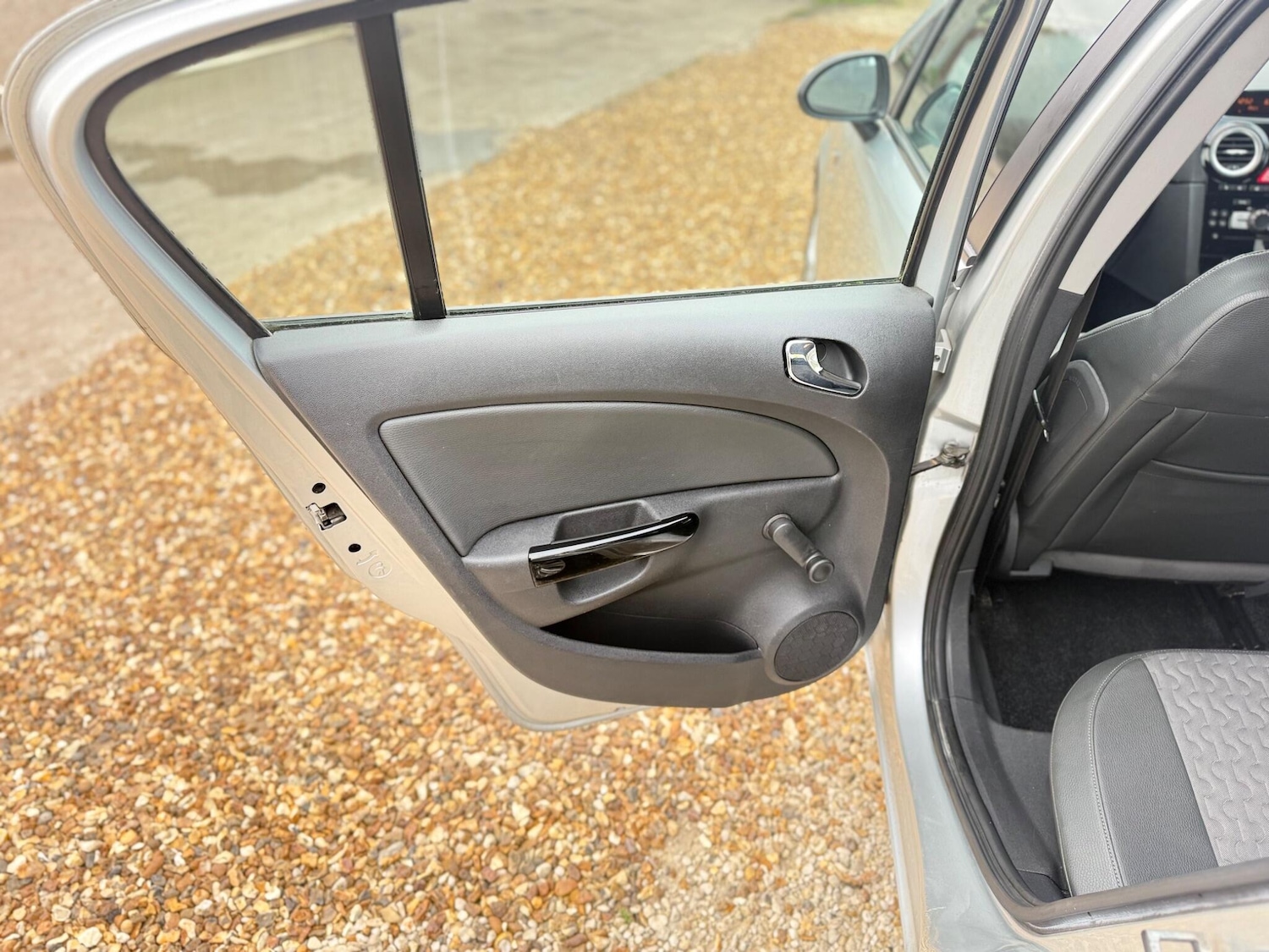 Used Vauxhall Corsa 2015 for sale - 77067117: Photo 15