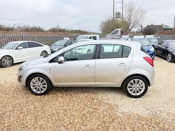 Used Vauxhall Corsa 2015 for sale - 77067117: Photo