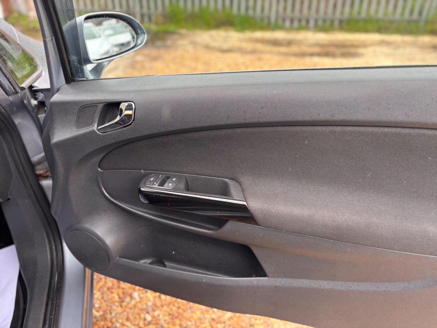 Used Vauxhall Corsa 2010 for sale - 77934214: Photo 18