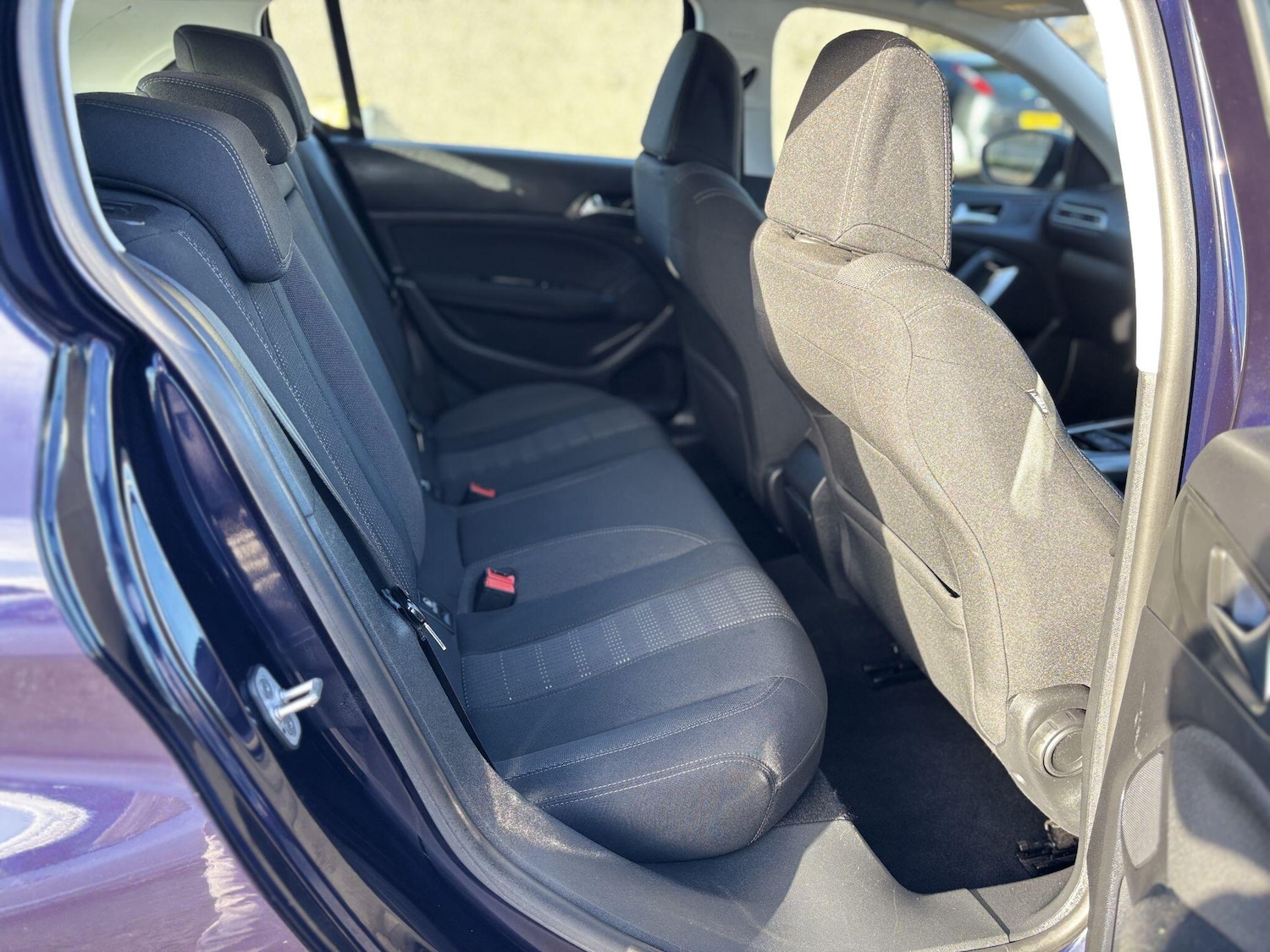 Used Peugeot 308 2016 for sale - 77028935: Photo 25