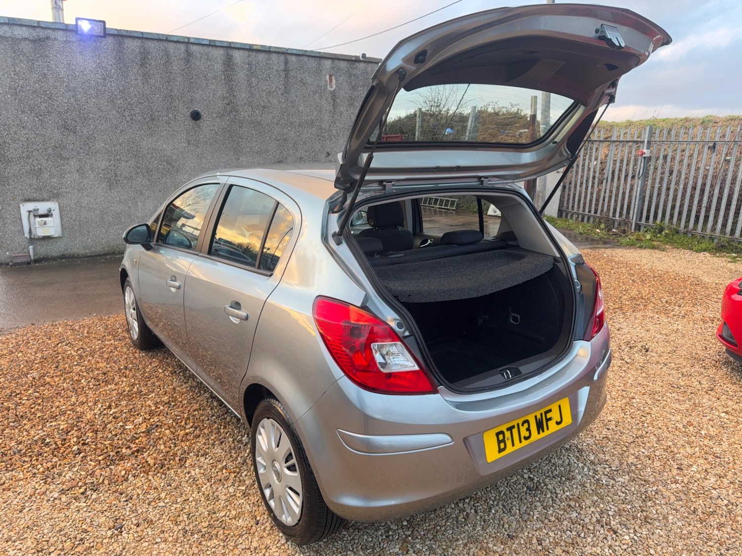 Used Vauxhall Corsa 2013 for sale - 77190783: Photo 10