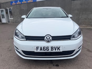 Used Volkswagen Golf 2017 for sale - 79062736: Photo