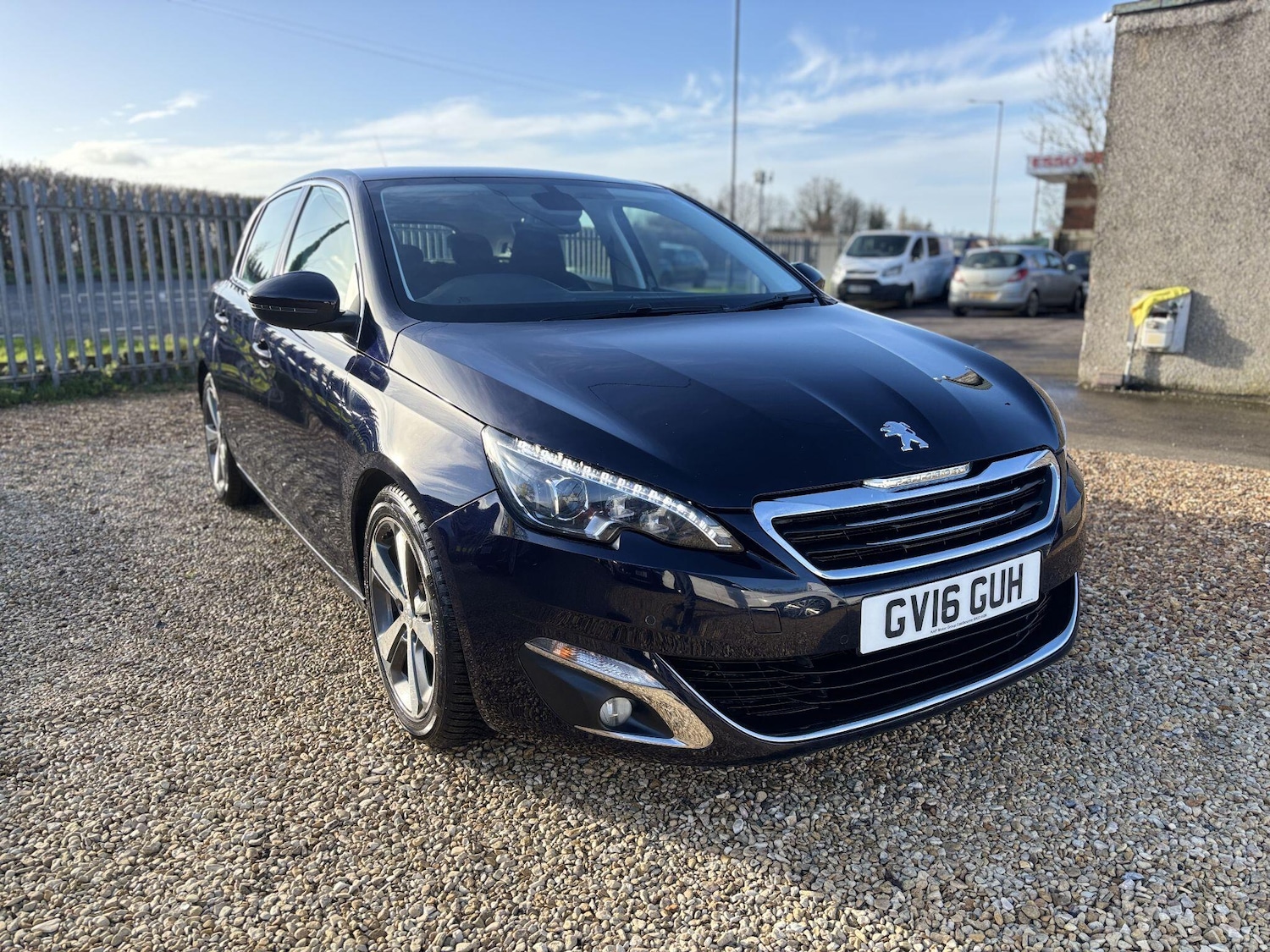 Used Peugeot 308 2016 for sale - 76964365: Photo 2
