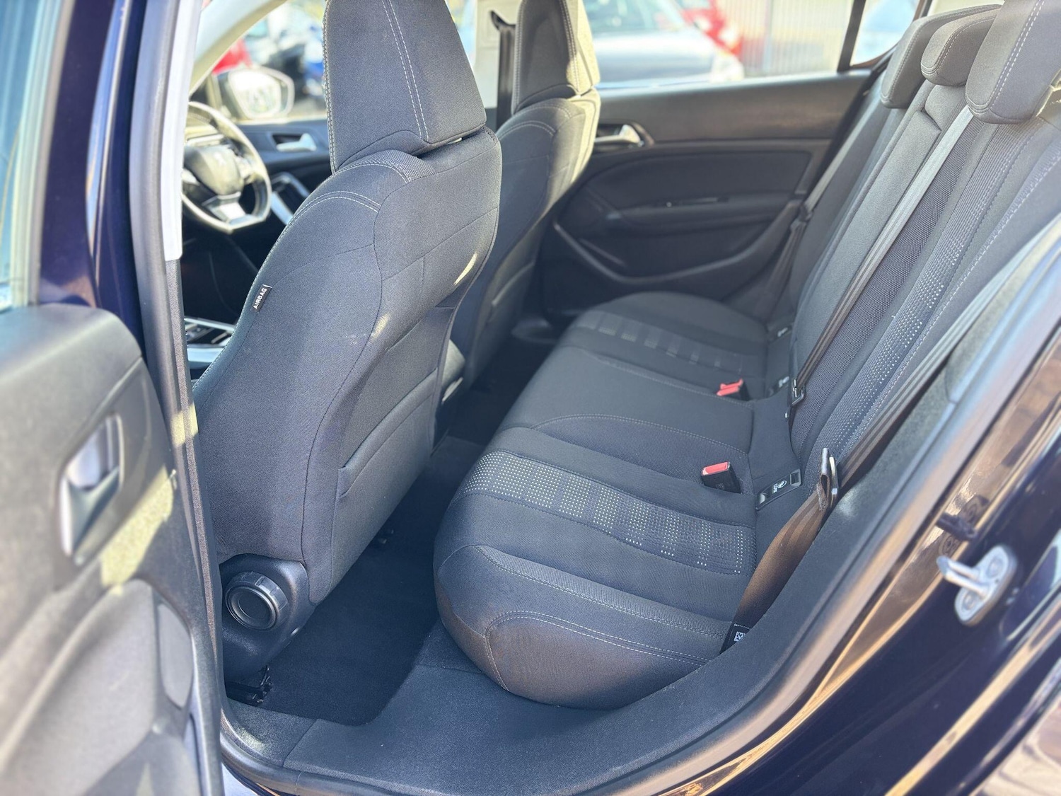 Used Peugeot 308 2016 for sale - 76964365: Photo 20