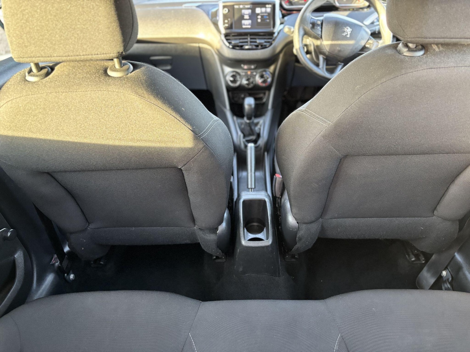 Used Peugeot 208 2014 for sale - 76926157: Photo 11