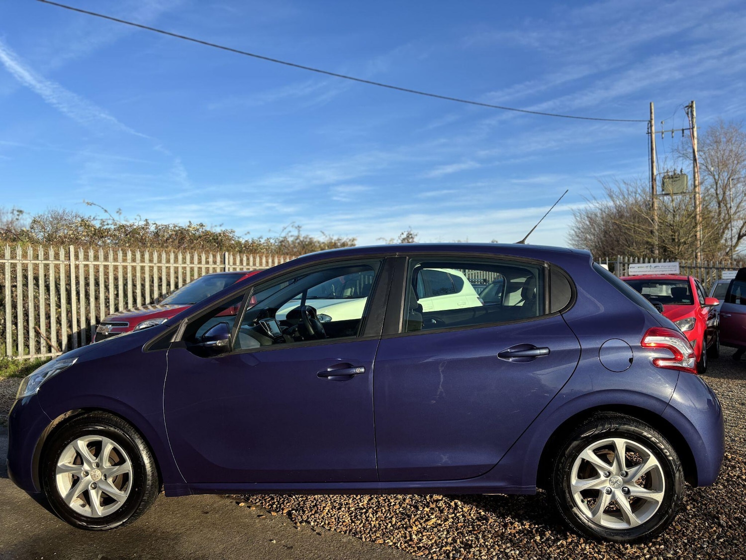 Used Peugeot 208 2014 for sale - 76926157: Photo 7