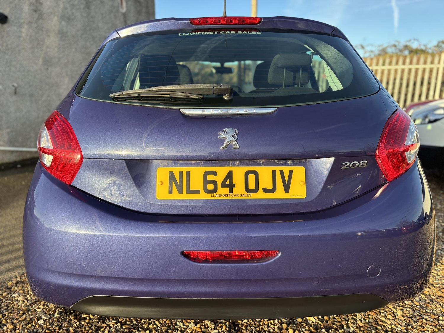 Used Peugeot 208 2014 for sale - 76926157: Photo 8