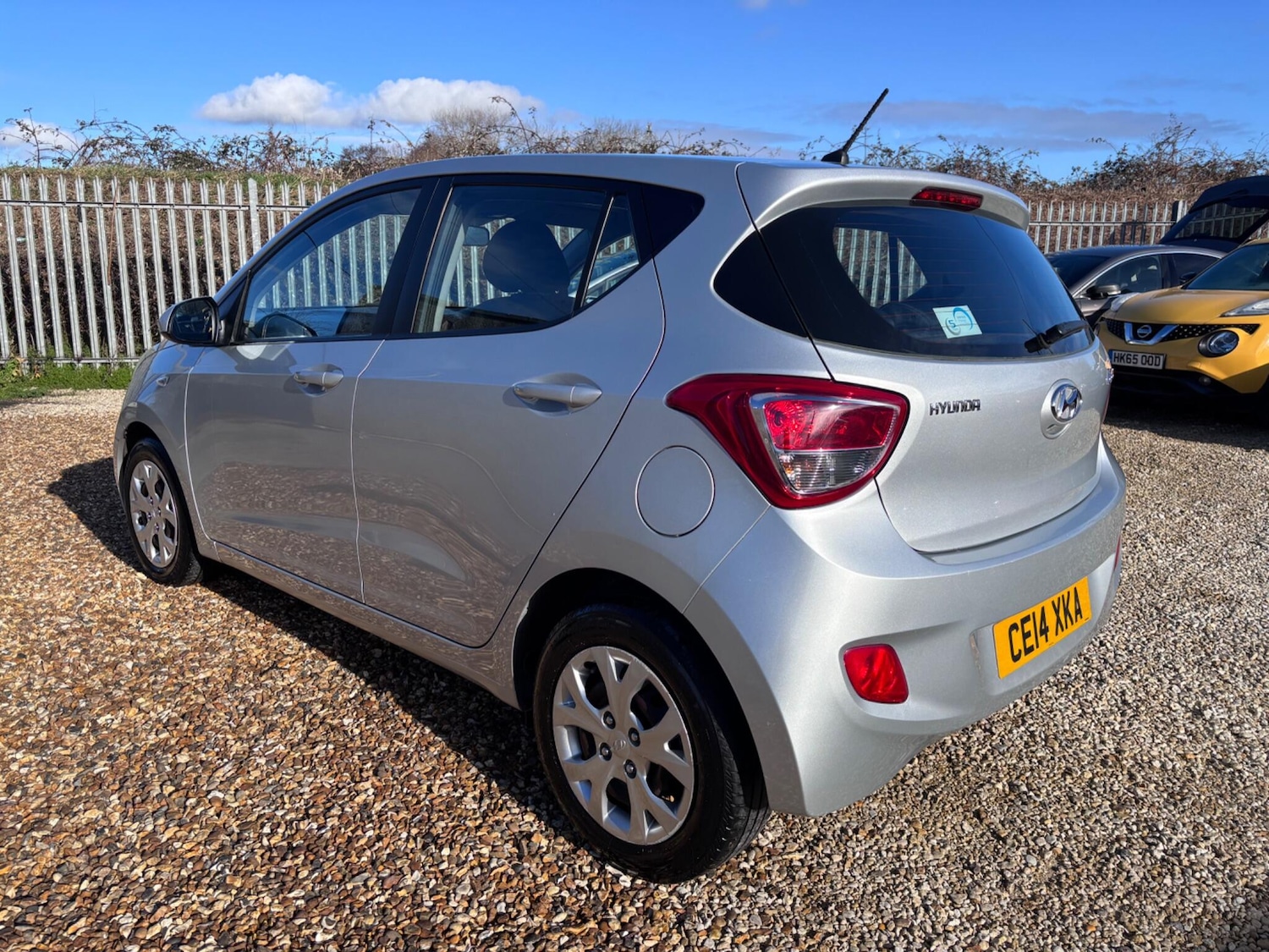 Used Hyundai i10 2014 for sale - 77359226: Photo 4