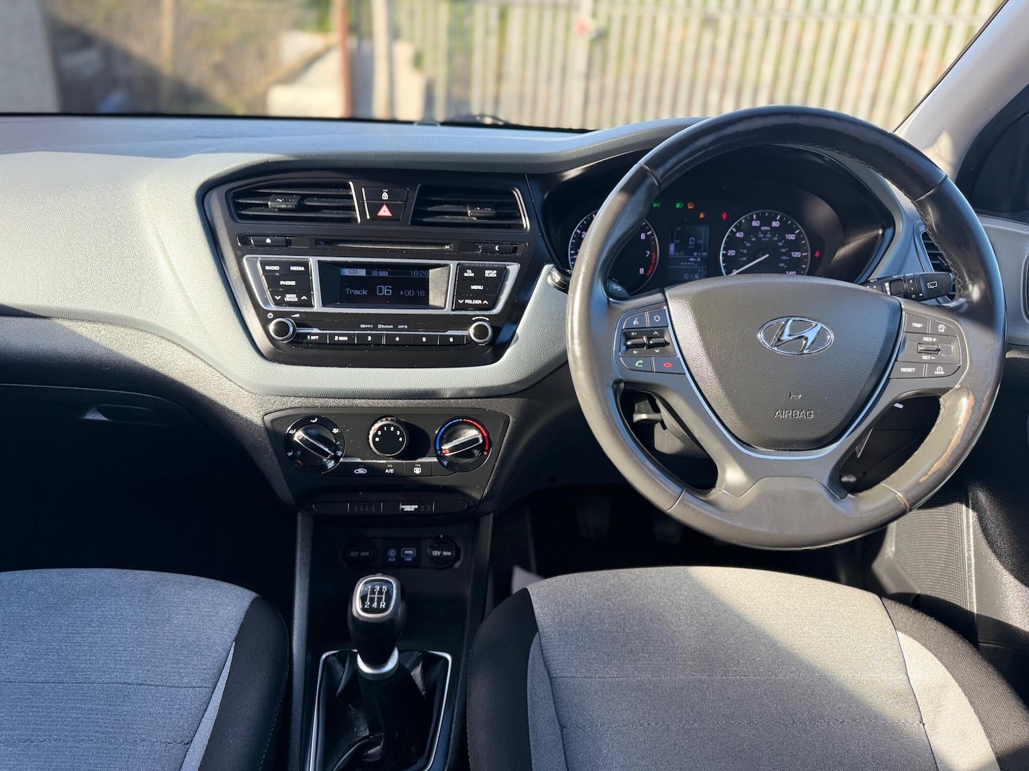 Used Hyundai i20 2016 for sale - 78072885: Photo 17