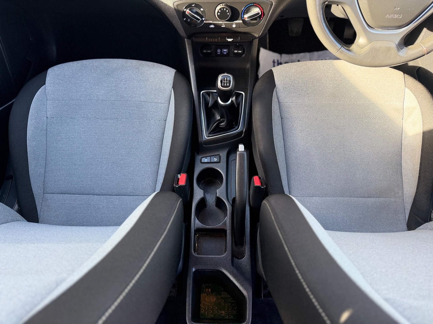 Used Hyundai i20 2016 for sale - 78072885: Photo 18