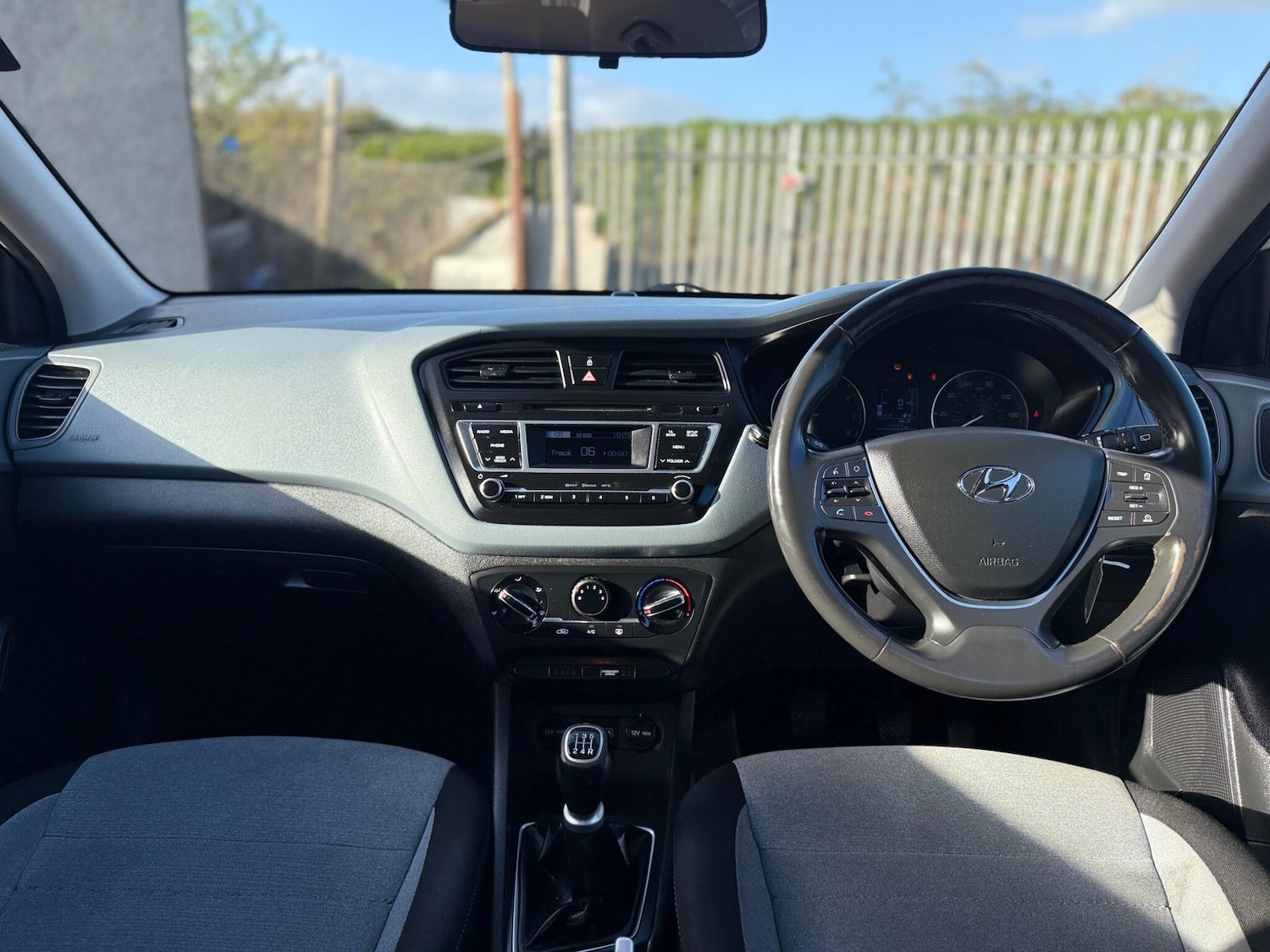 Used Hyundai i20 2016 for sale - 78072885: Photo 19