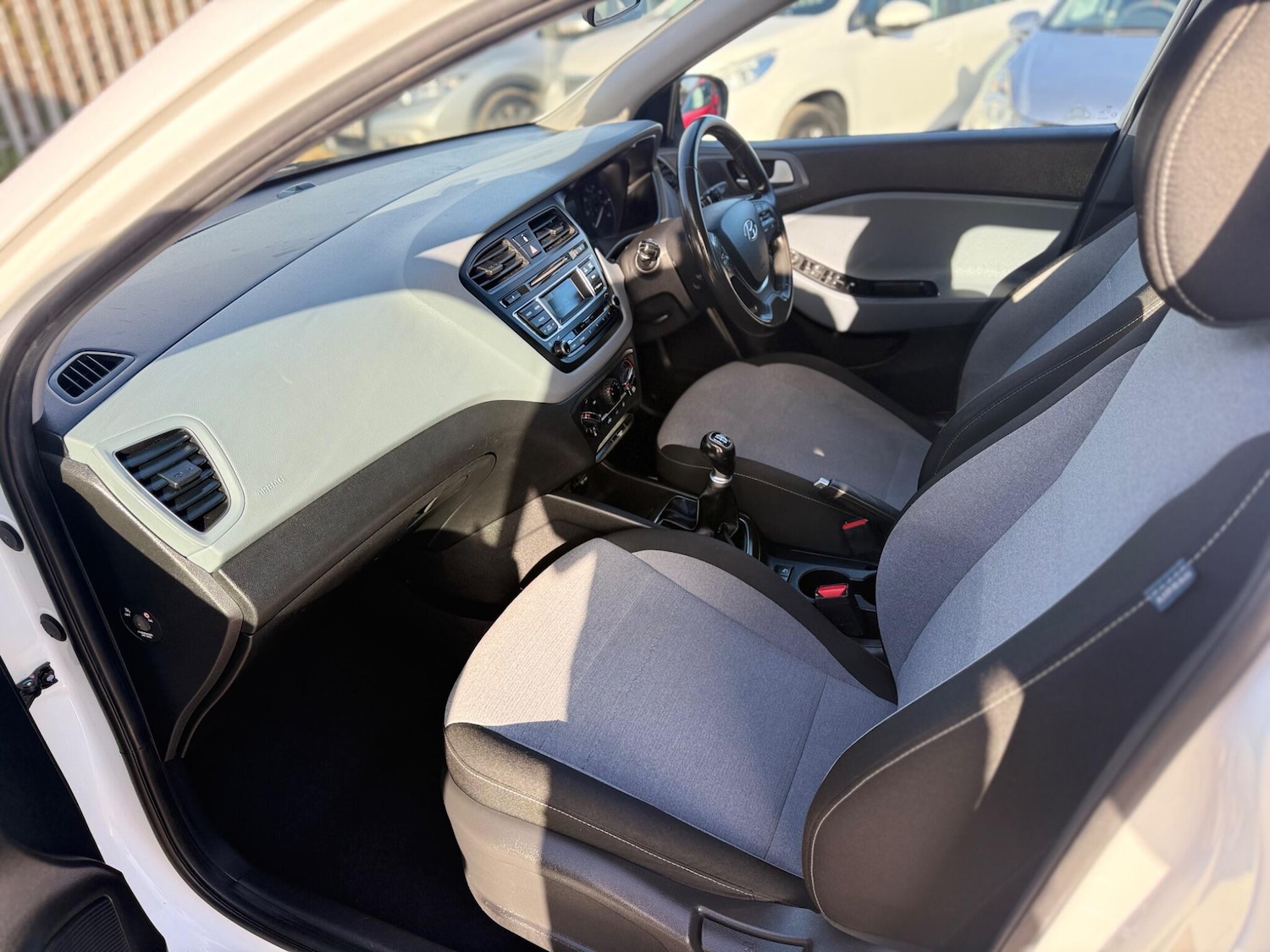 Used Hyundai i20 2016 for sale - 78072885: Photo 31