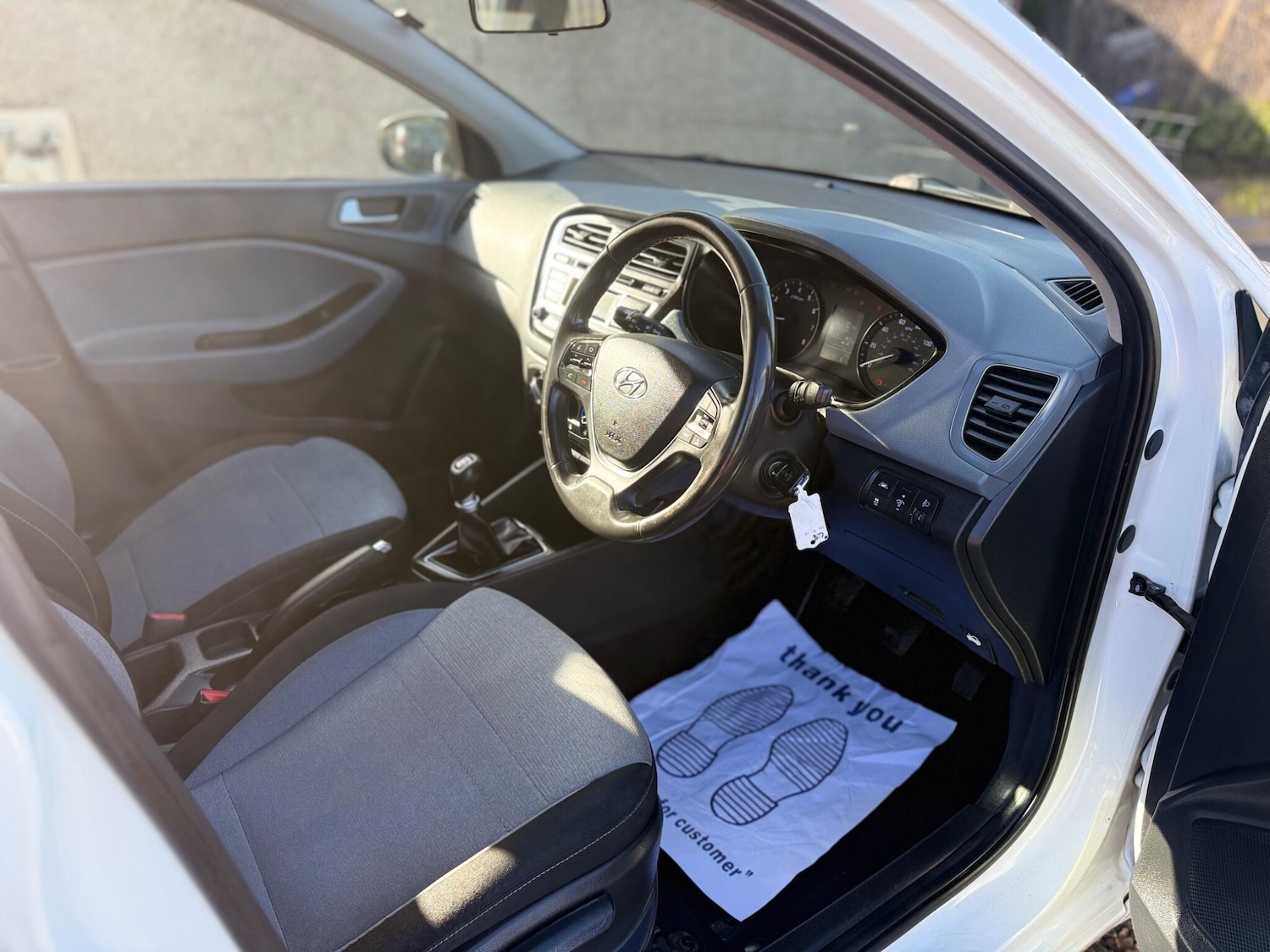 Used Hyundai i20 2016 for sale - 78072885: Photo 33